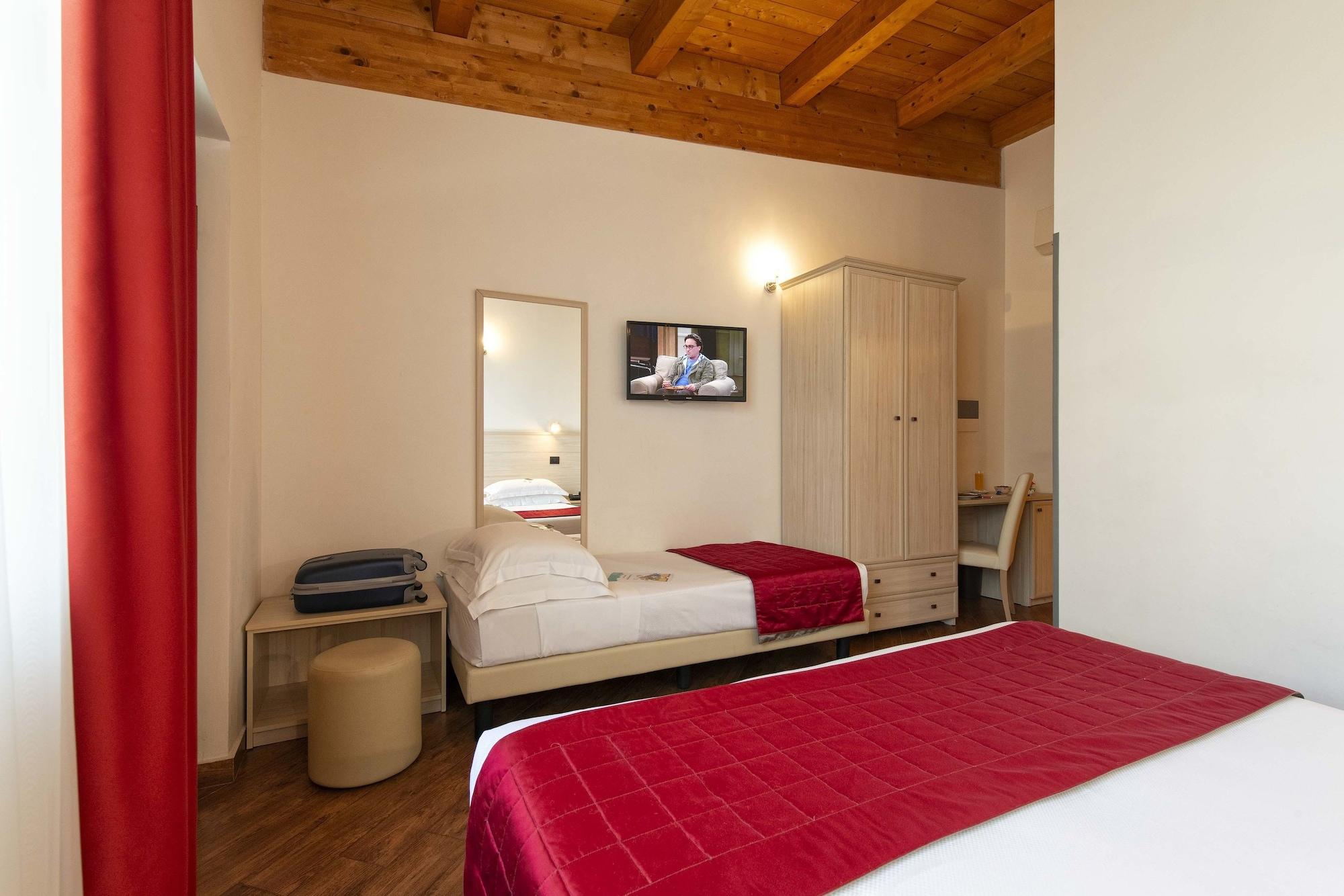 Simon Hotel Pomezia Eksteriør bilde
