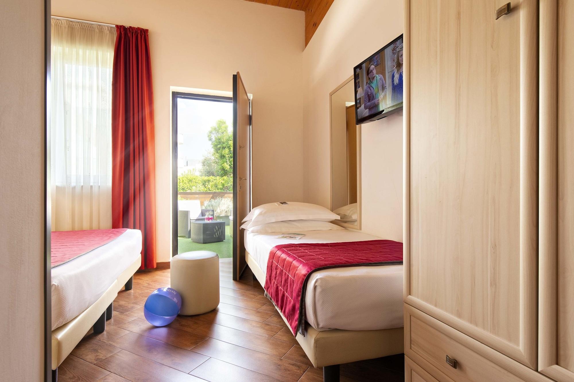 Simon Hotel Pomezia Eksteriør bilde