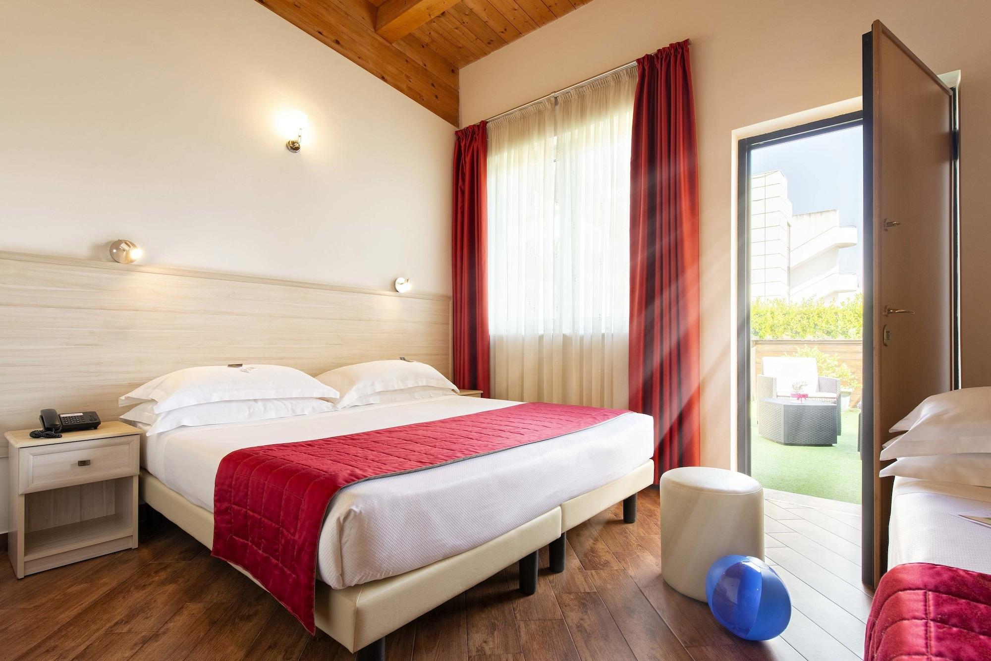 Simon Hotel Pomezia Eksteriør bilde