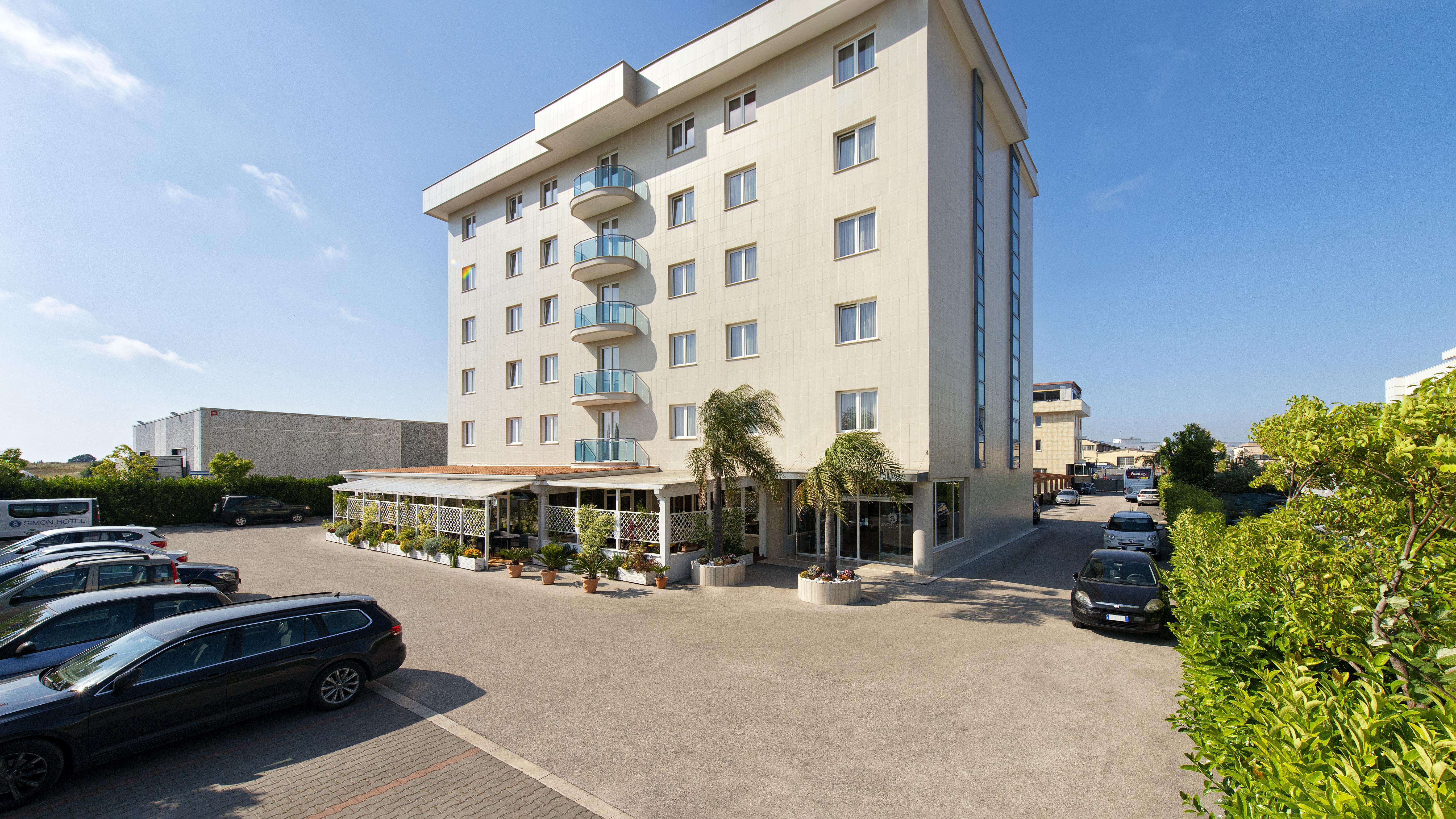 Simon Hotel Pomezia Eksteriør bilde
