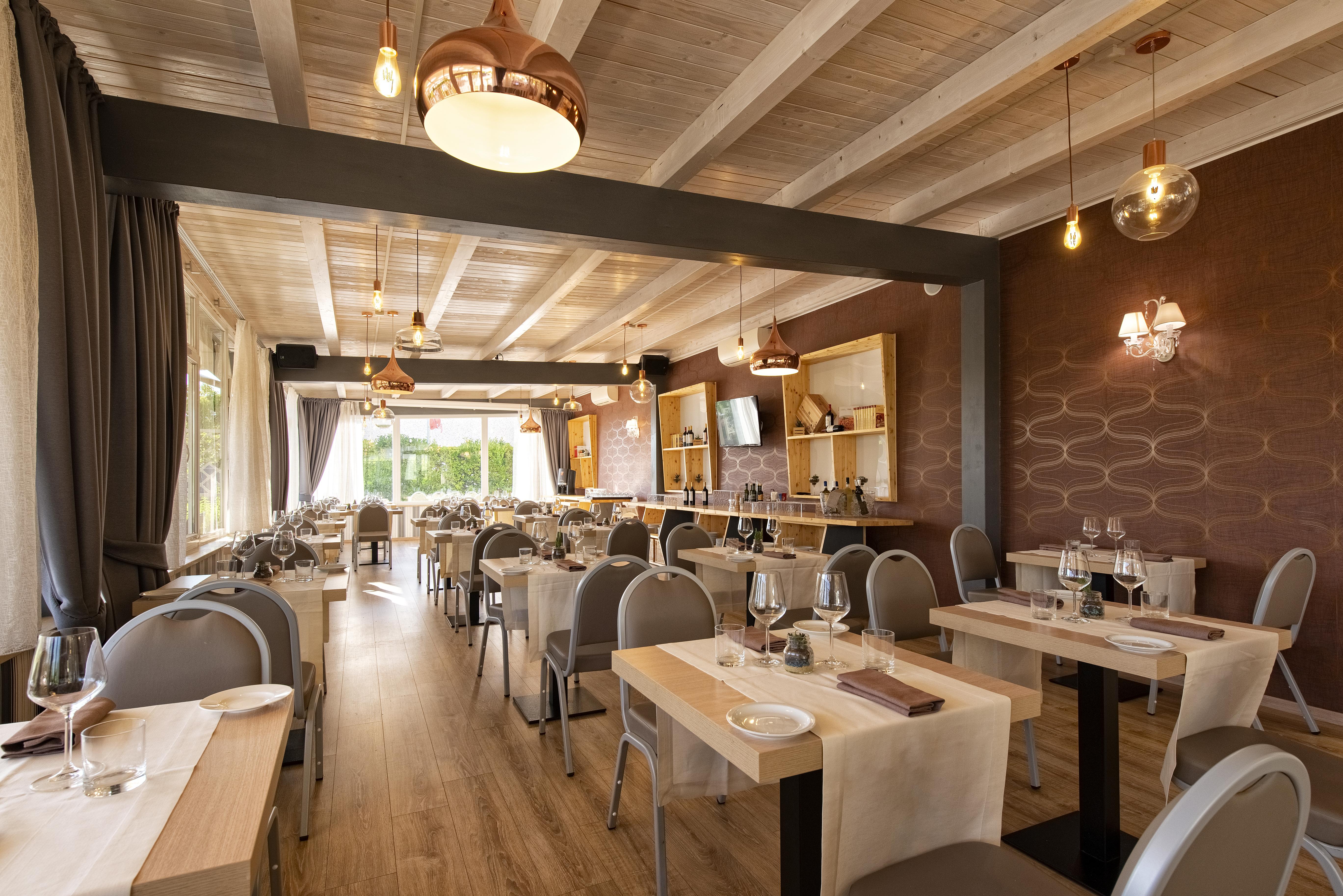 Simon Hotel Pomezia Eksteriør bilde